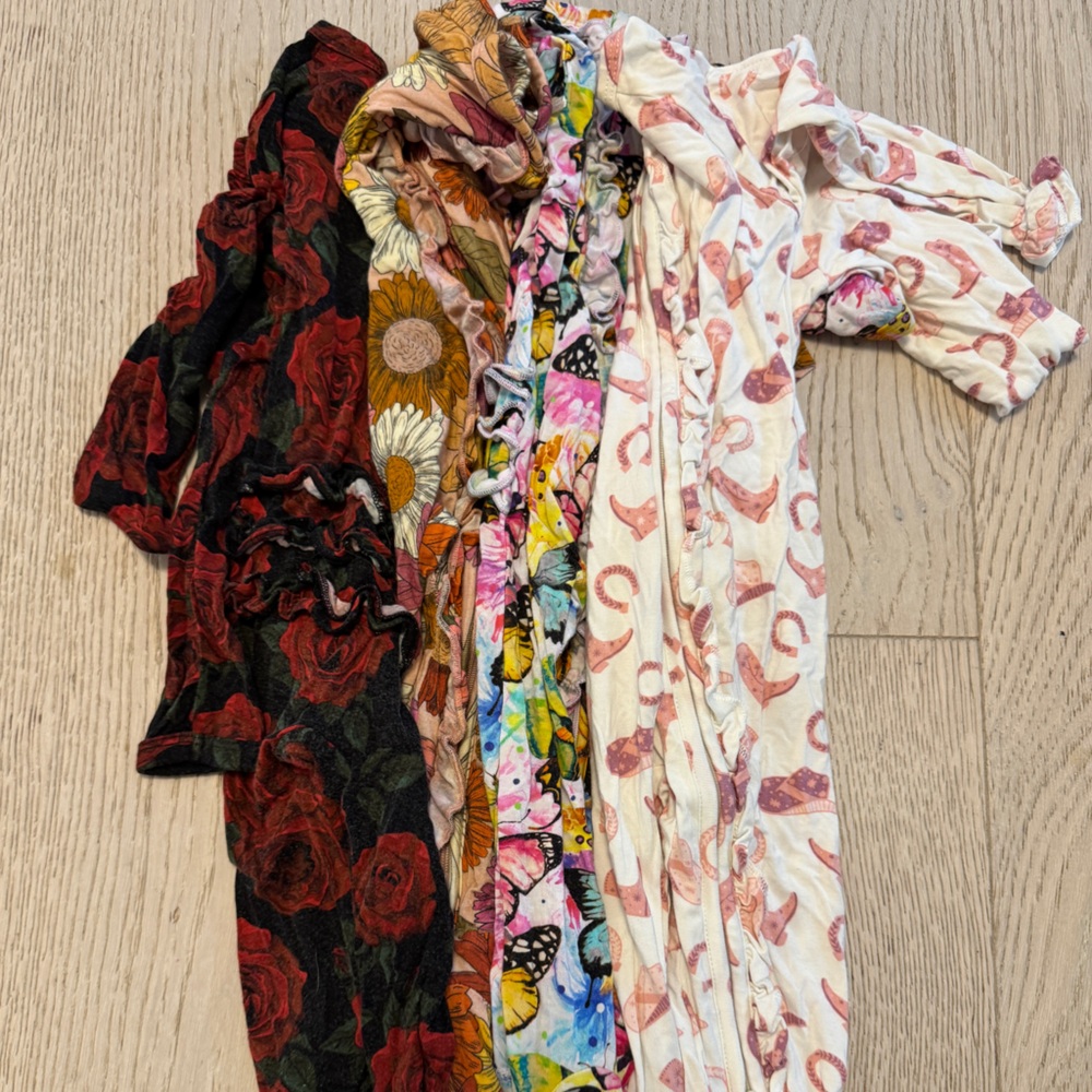 4 bamboo baby girl pjs- Multicolor Floral and Butterfly Designs